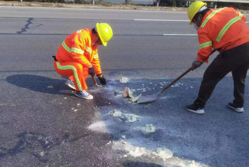 宁夏公路下沉注浆加固
